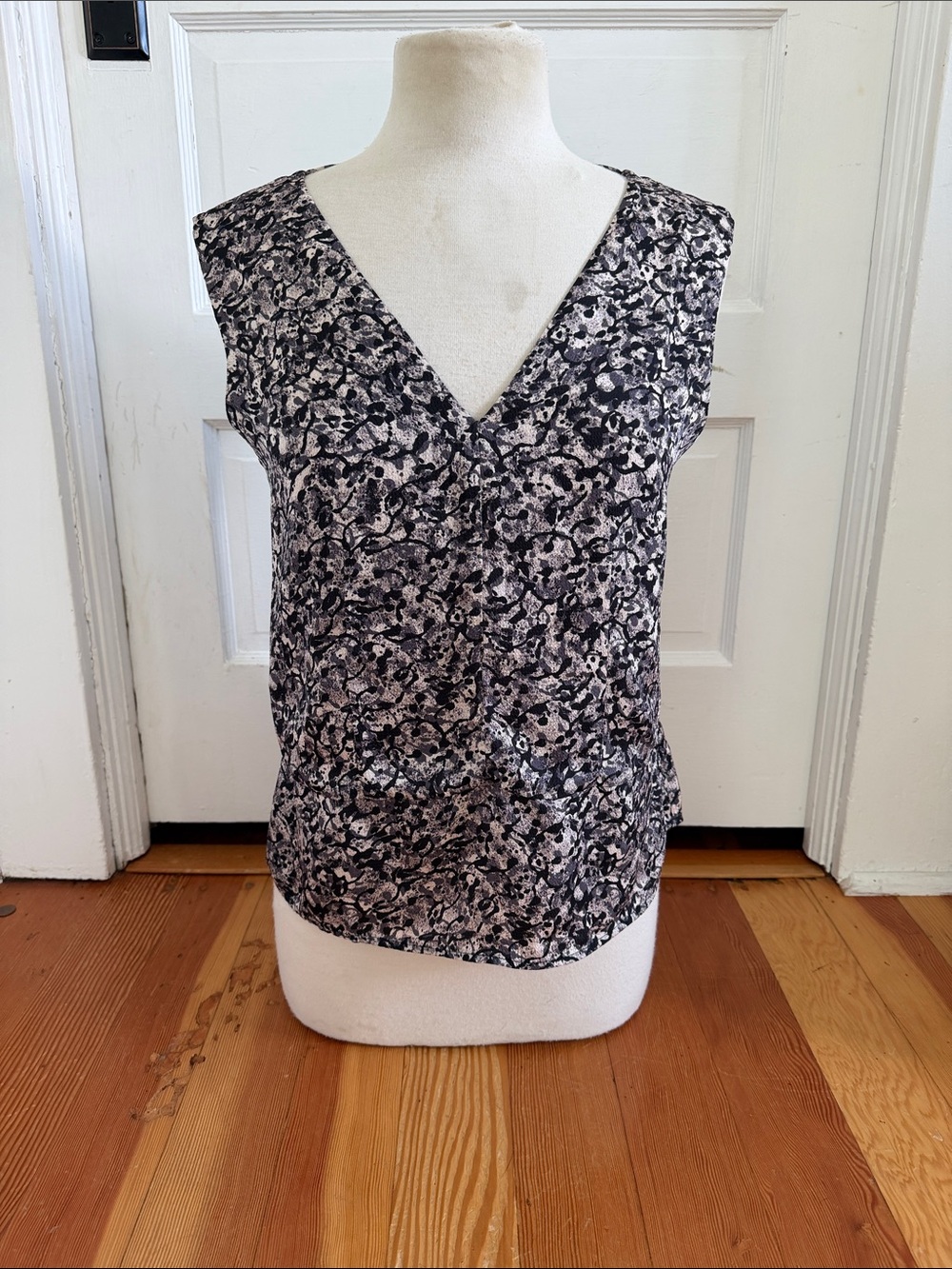 Everlane Sleeveless Top Small